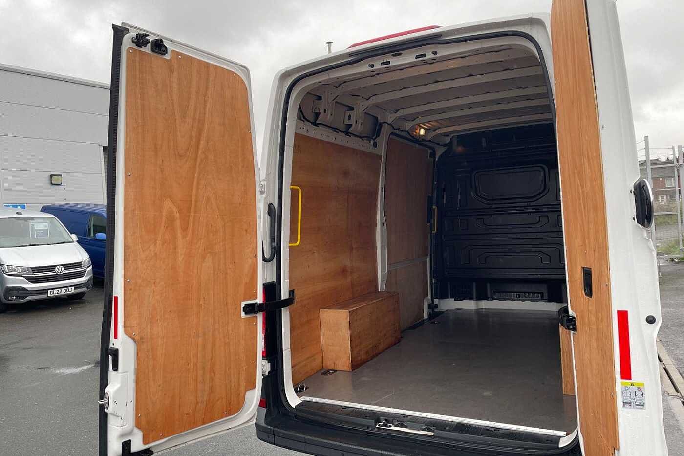 Volkswagen Crafter CR35 MWB FWD 2.0 TDI 140PS Trendline High Roof Van