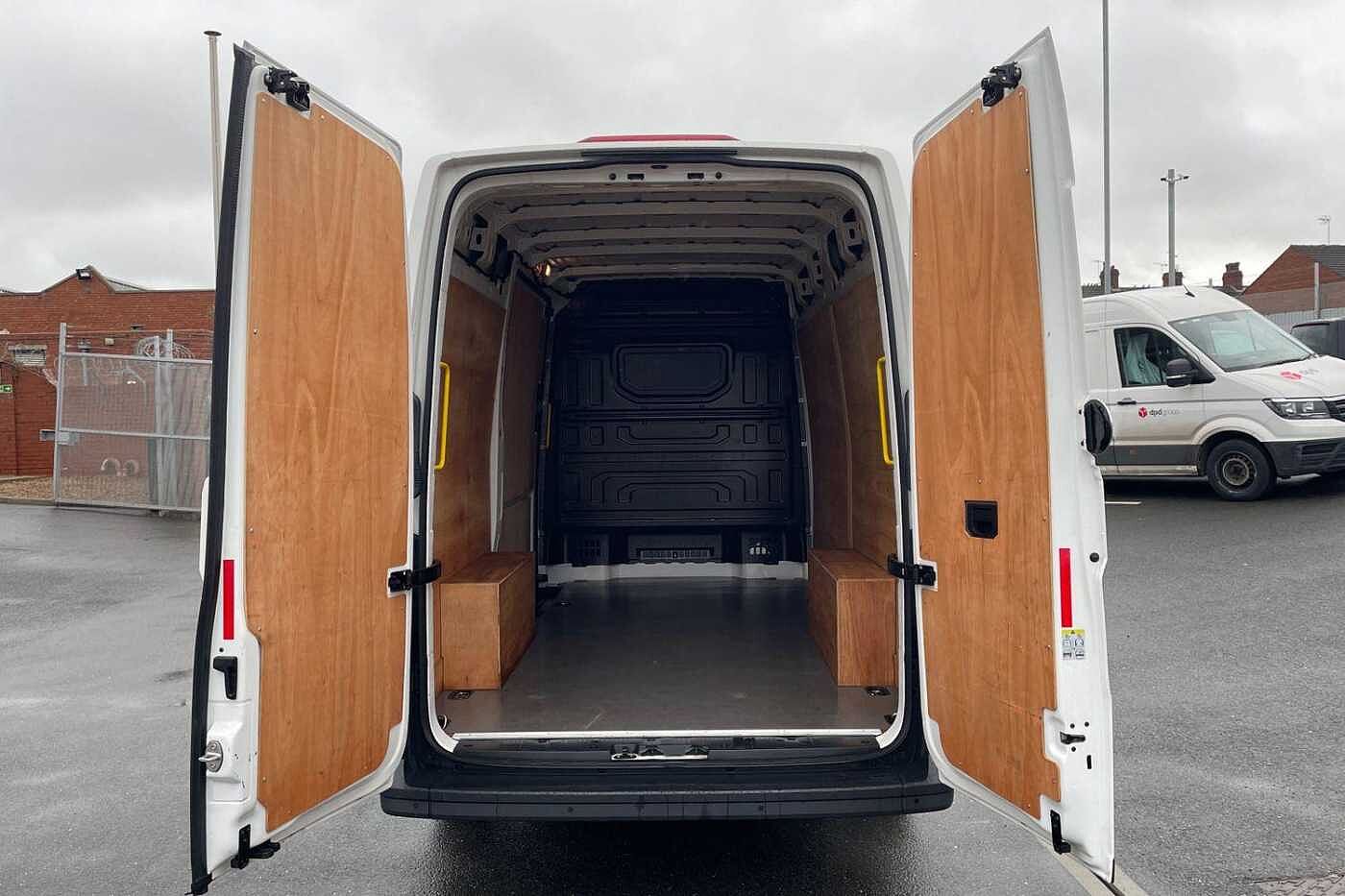 Volkswagen Crafter CR35 MWB FWD 2.0 TDI 140PS Trendline High Roof Van