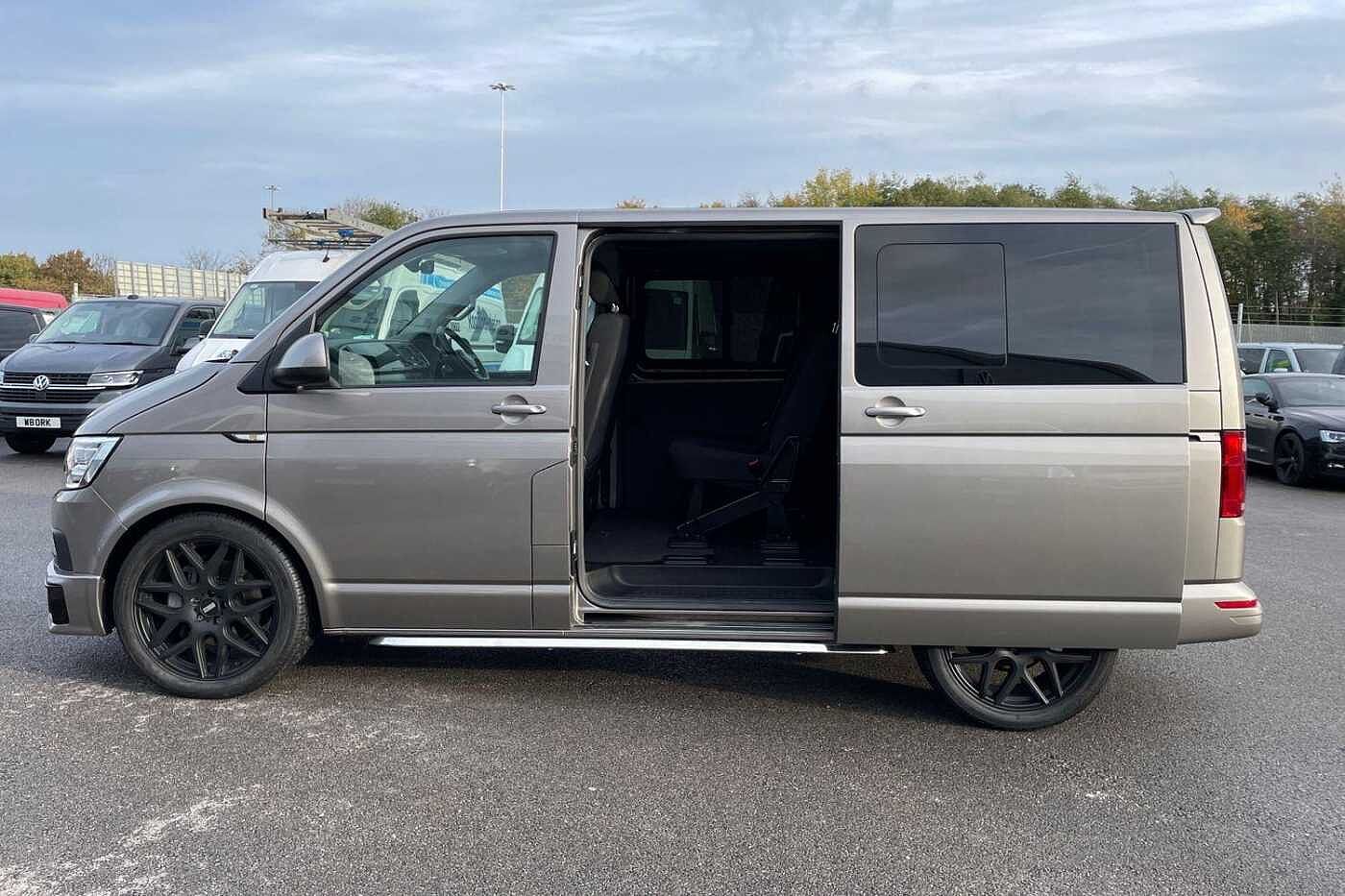 Volkswagen Transporter T32 Kombi Highline SWB 204ps DSG