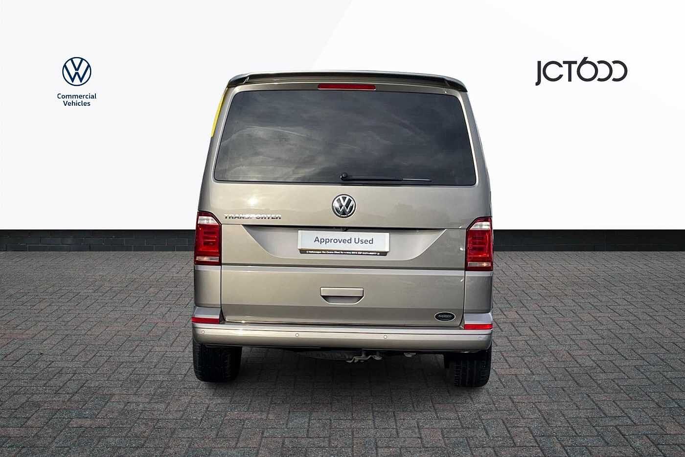 Volkswagen Transporter T32 Kombi Highline SWB 204ps DSG