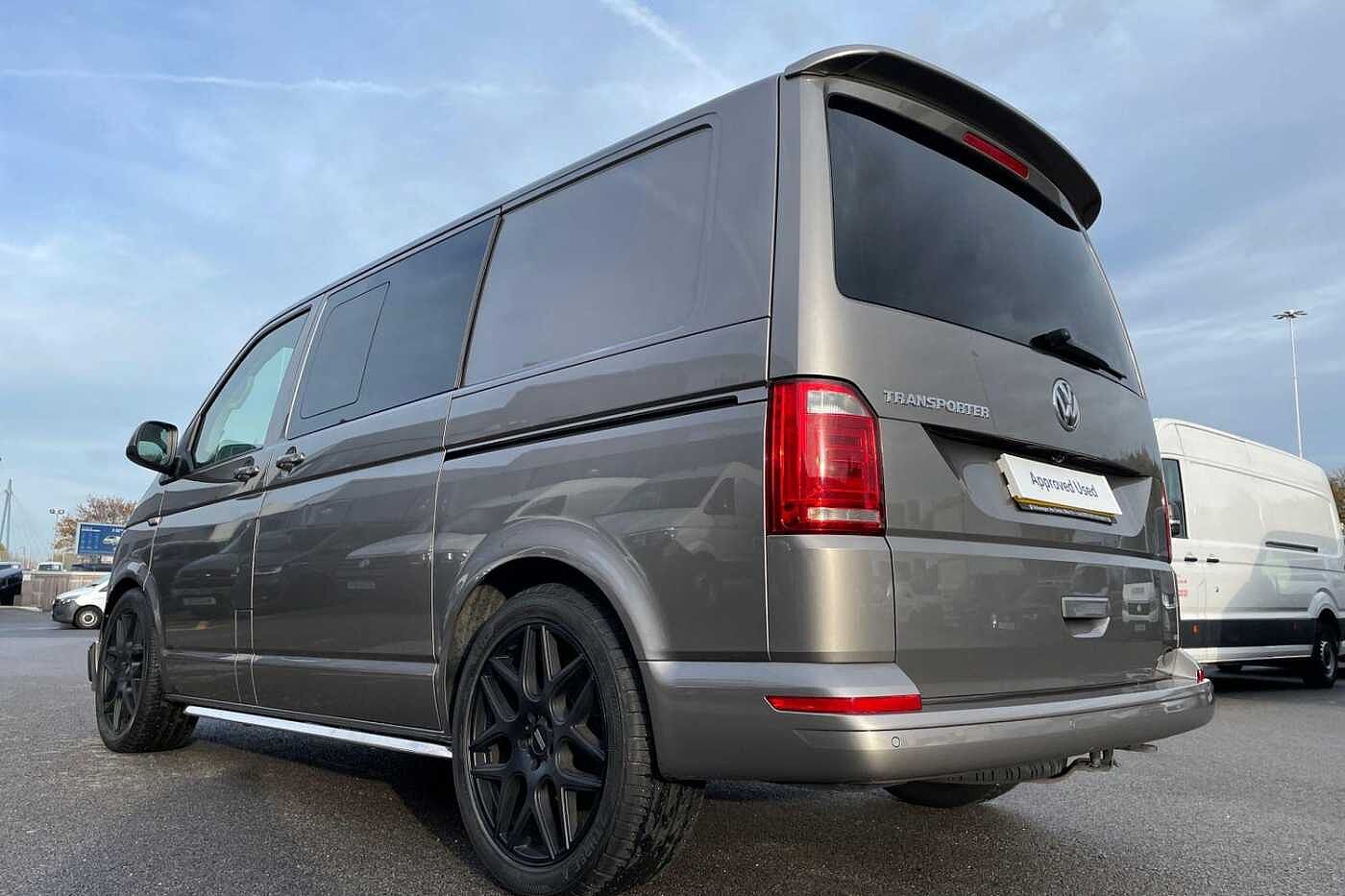 Volkswagen Transporter T32 Kombi Highline SWB 204ps DSG