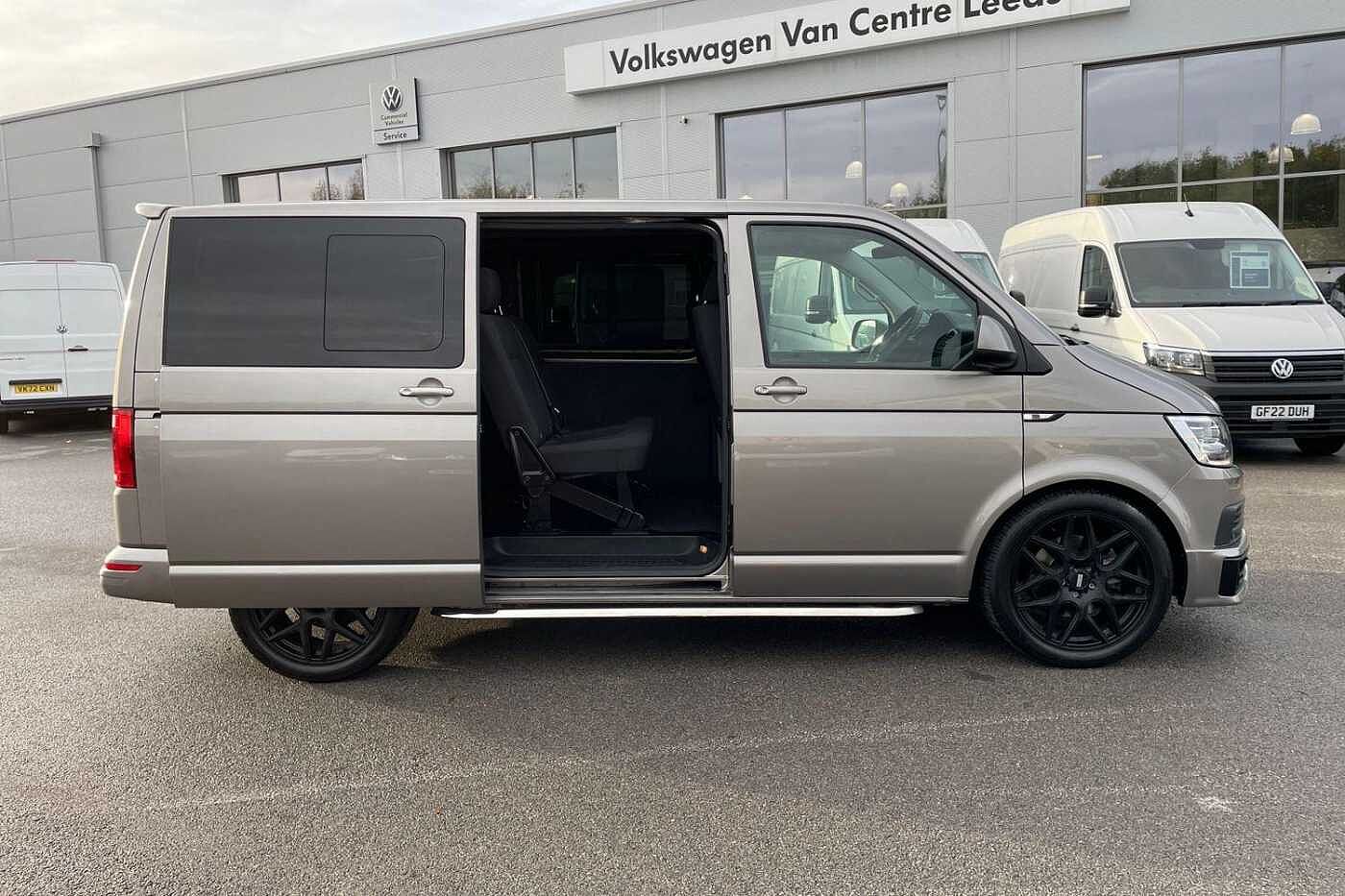 Volkswagen Transporter T32 Kombi Highline SWB 204ps DSG