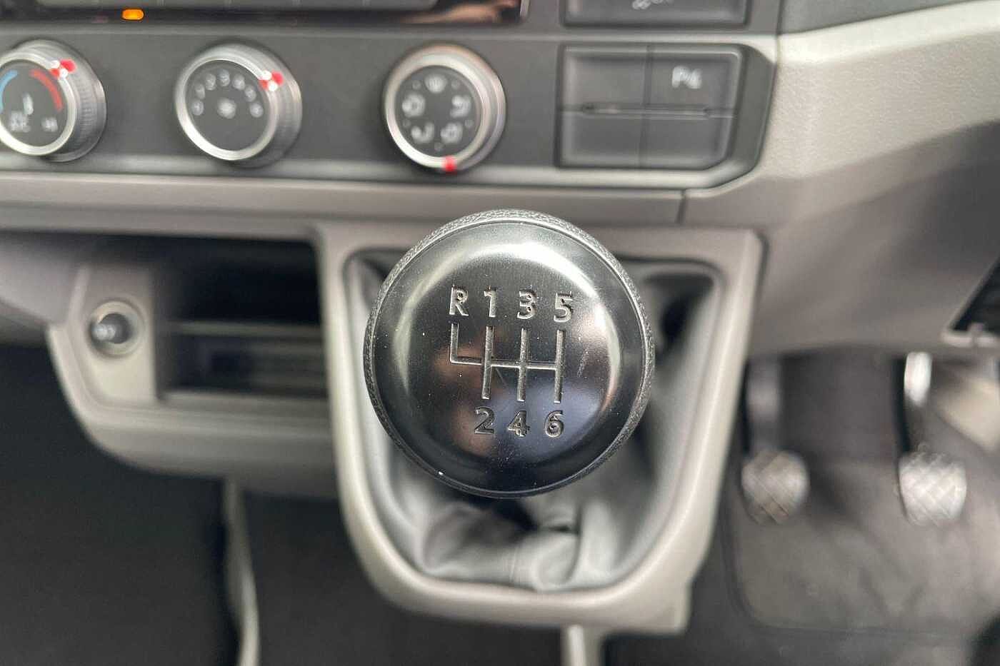 Volkswagen Crafter CR35 MWB FWD 2.0 TDI 140PS Trendline High Roof Van