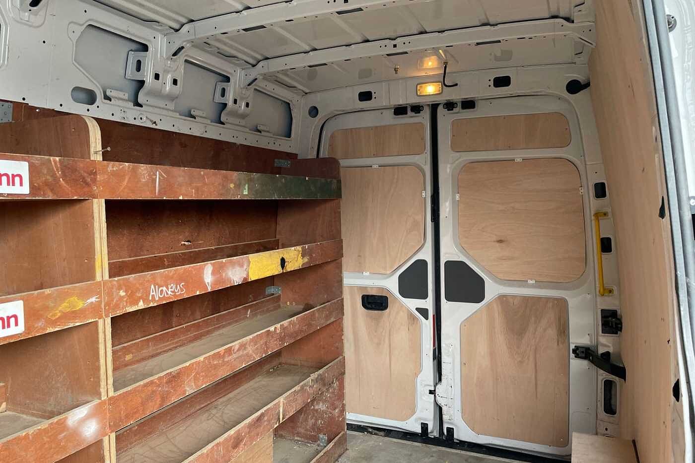 Volkswagen Crafter 2.0TDI 140PS Eu6dT-E CR35 LWB Trendline Business Panel Van