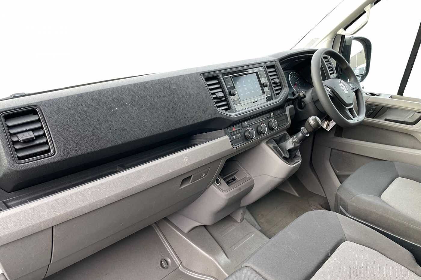 Volkswagen Crafter 2.0TDI 140PS Eu6dT-E CR35 LWB Trendline Business Panel Van