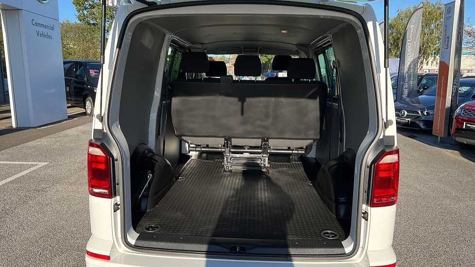 Volkswagen Transporter T30 2.0 Trendline TDI BMT SWB 102PS Kombi Van
