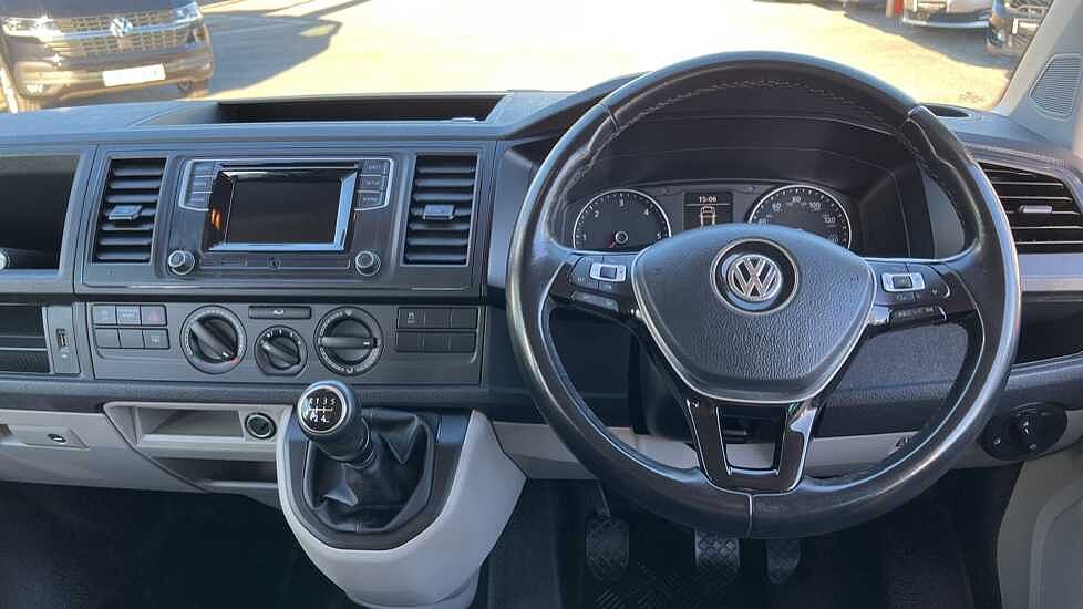 Volkswagen Transporter T30 2.0 Trendline TDI BMT SWB 102PS Kombi Van