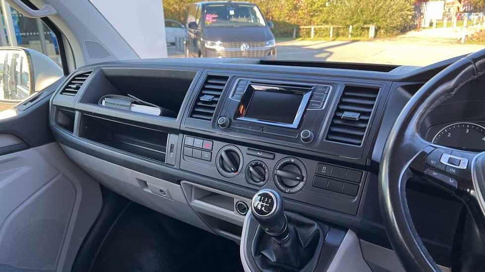 Volkswagen Transporter T30 2.0 Trendline TDI BMT SWB 102PS Kombi Van