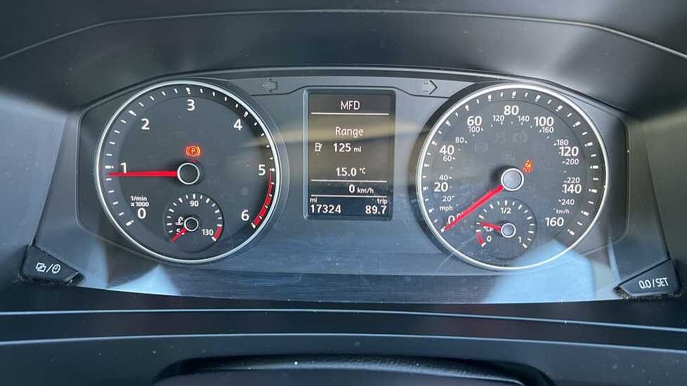 Volkswagen Transporter T30 2.0 Trendline TDI BMT SWB 102PS Kombi Van