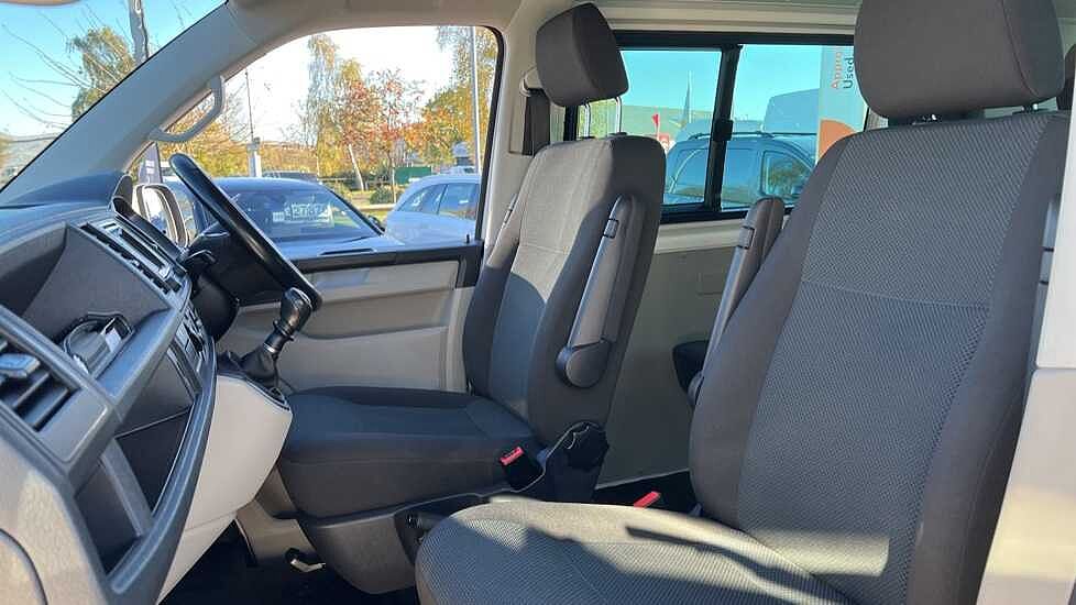 Volkswagen Transporter T30 2.0 Trendline TDI BMT SWB 102PS Kombi Van
