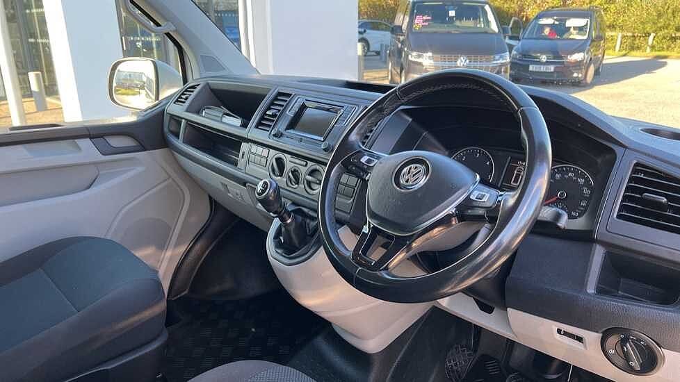 Volkswagen Transporter T30 2.0 Trendline TDI BMT SWB 102PS Kombi Van