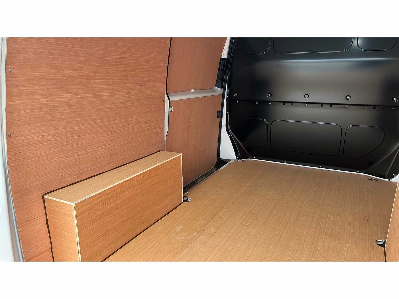 Volkswagen Transporter T28 Panel van Startline SWB 110 PS 2.0 TDI 5sp Manual