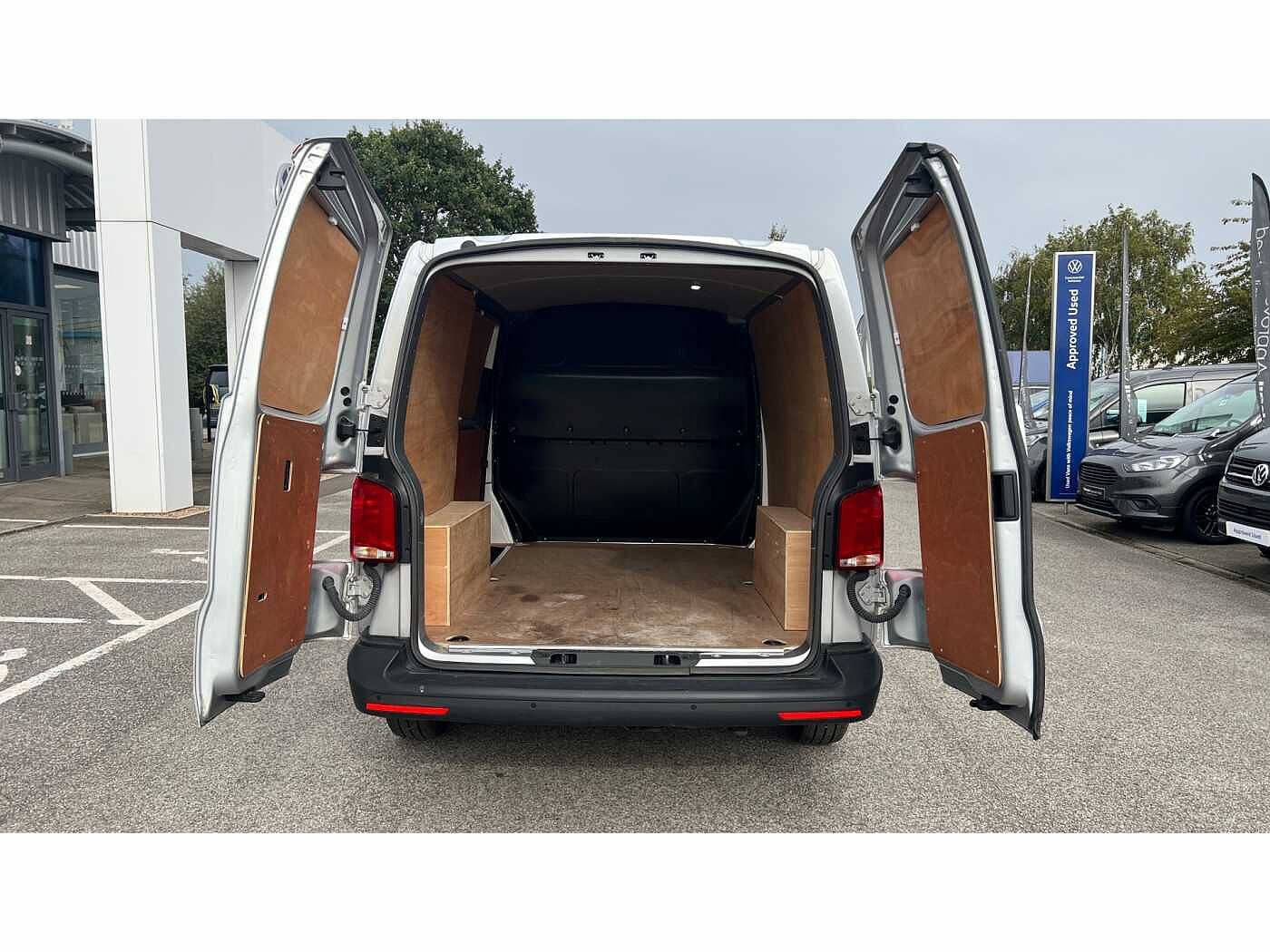 Volkswagen Transporter T28 2.0 Startline TDi SWB 110PS P/Van