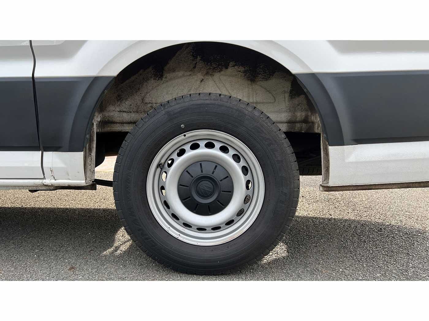Volkswagen Crafter CR35 Trendline MWB P/Van 140 PS 2.0 TDI Manual FWD
