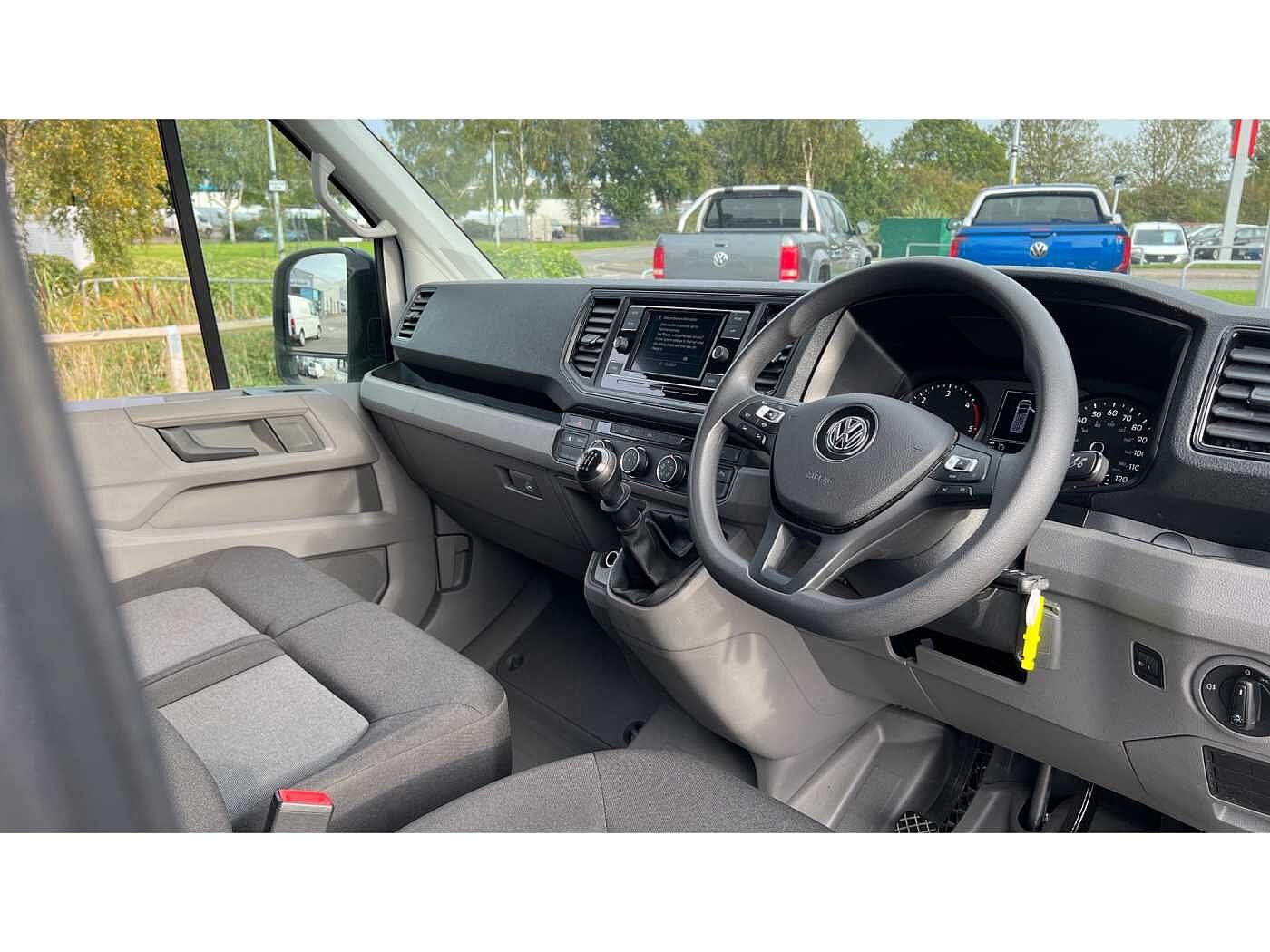Volkswagen Crafter CR35 Trendline MWB P/Van 140 PS 2.0 TDI Manual FWD