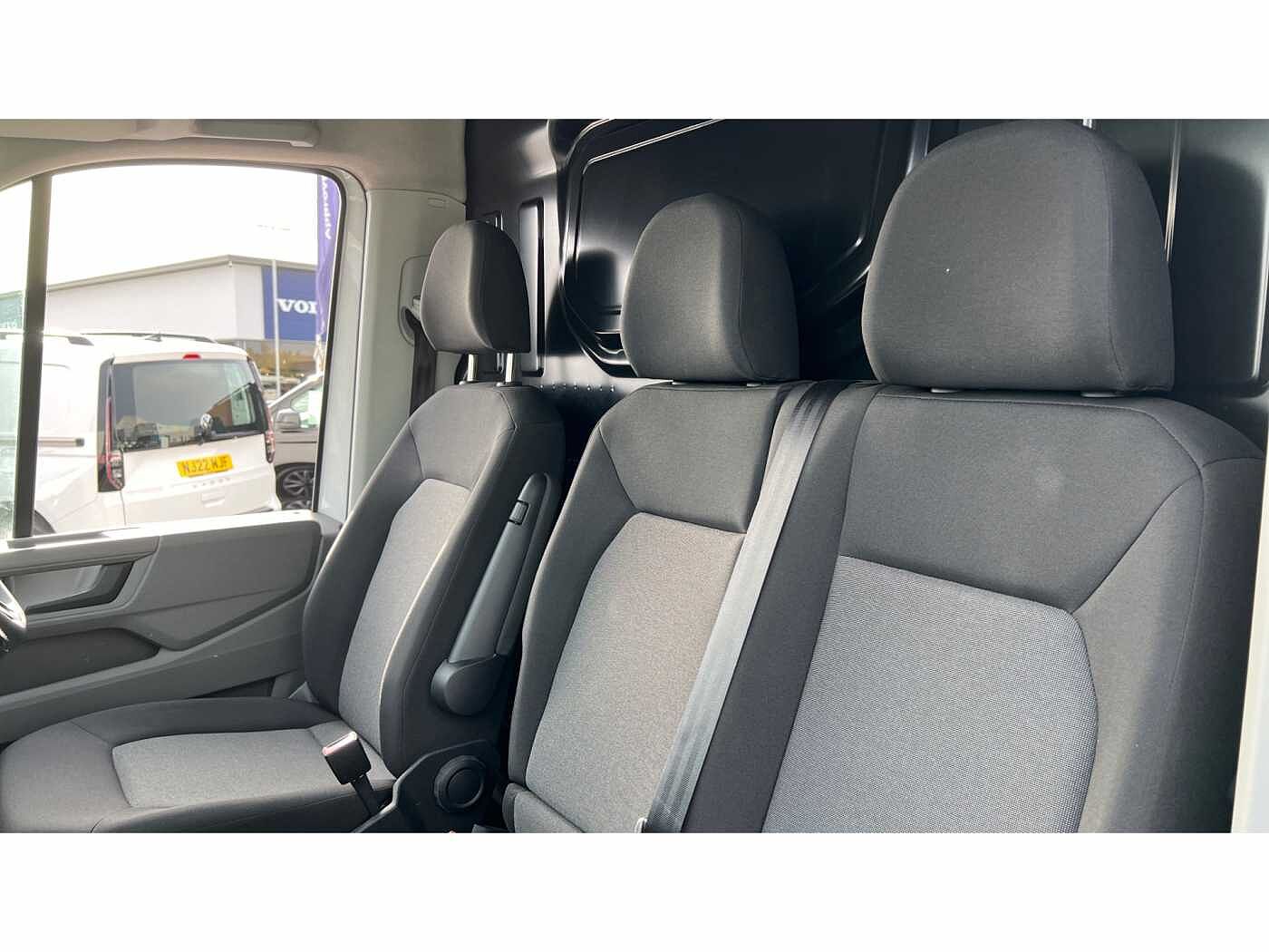 Volkswagen Crafter CR35 Trendline MWB P/Van 140 PS 2.0 TDI Manual FWD