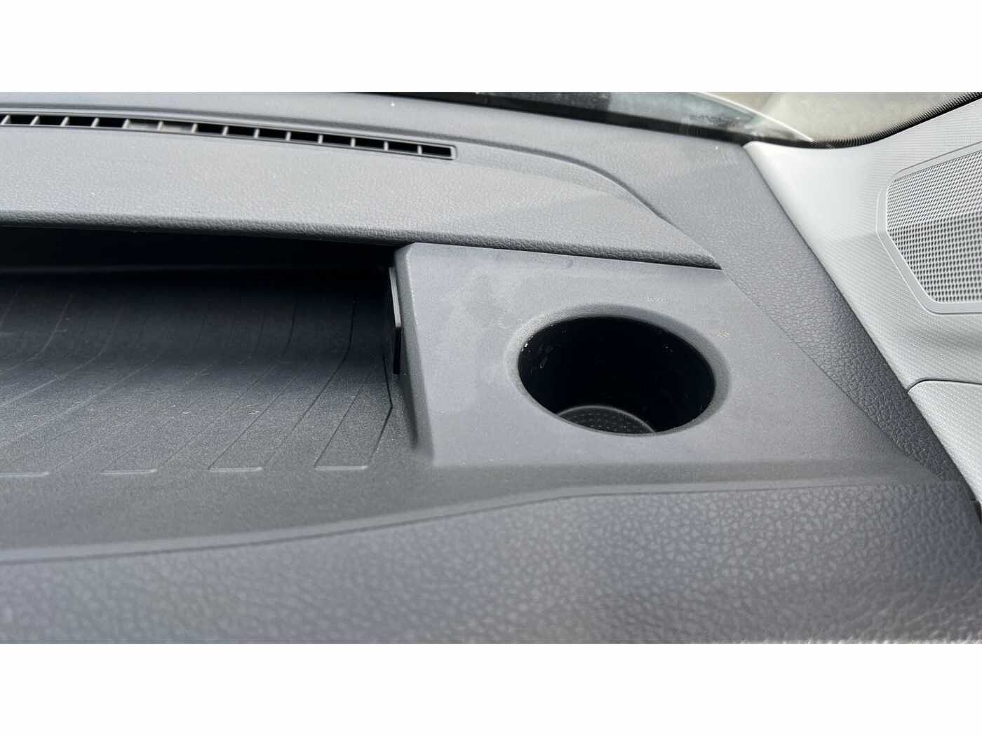 Volkswagen Crafter CR35 Trendline MWB P/Van 140 PS 2.0 TDI Manual FWD