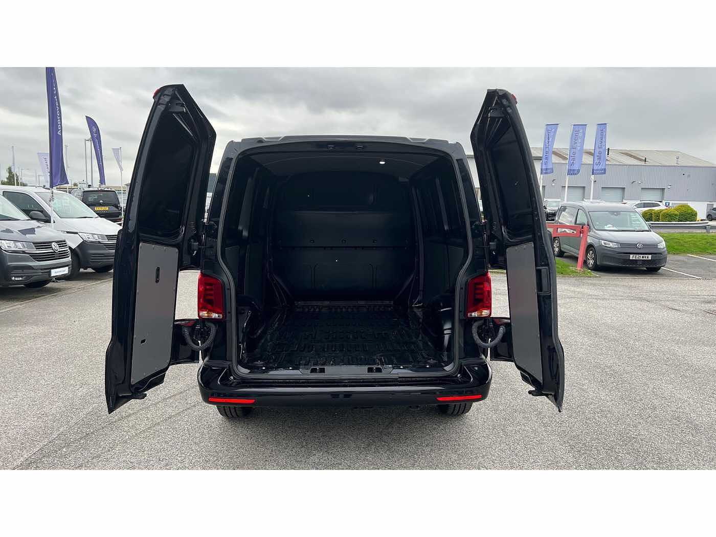 Volkswagen Transporter T30 2.0 Highline TDi SWB 150PS P/Van
