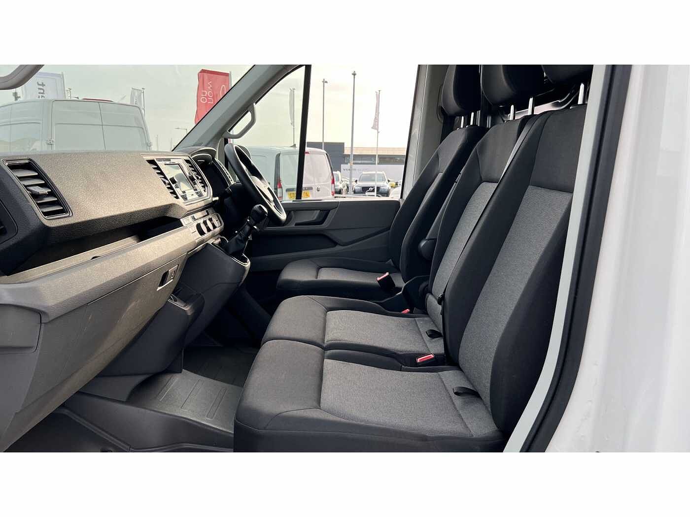 Volkswagen Crafter CR35 Trendline P/Van LWB 140 PS 2.0 TDI Manual FWD