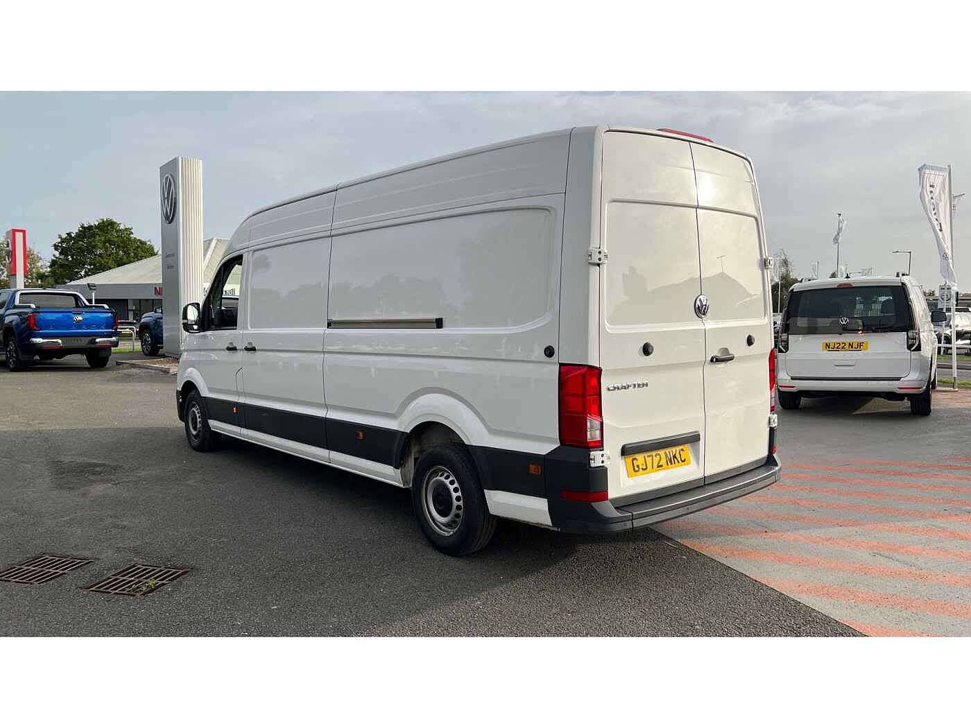 Volkswagen Crafter CR35 Trendline P/Van LWB 140 PS 2.0 TDI Manual FWD