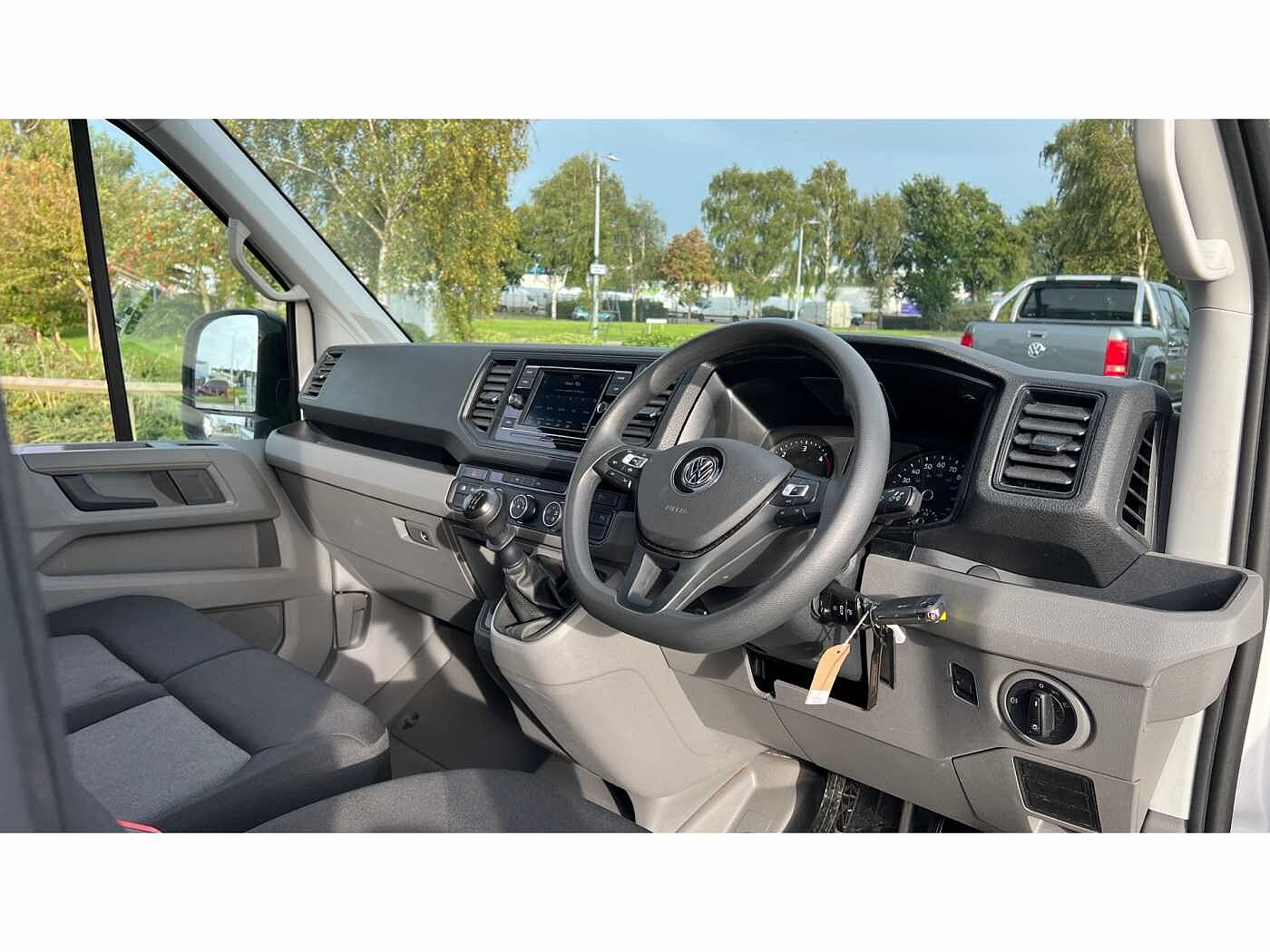 Volkswagen Crafter CR35 Trendline P/Van LWB 140 PS 2.0 TDI Manual FWD