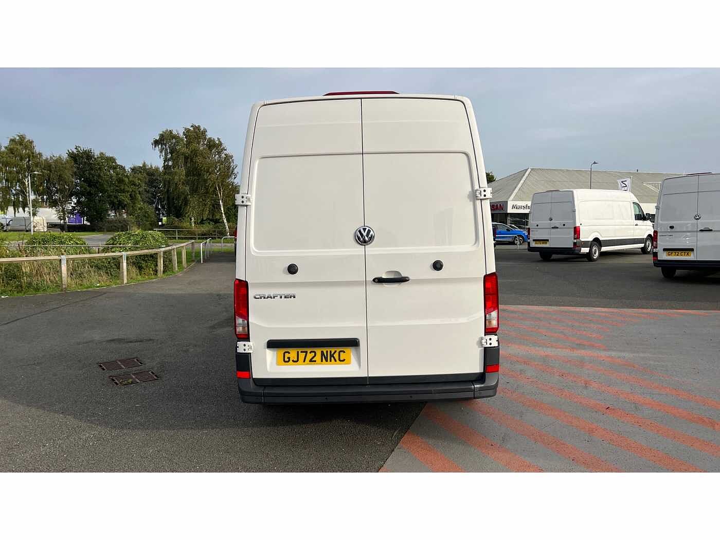 Volkswagen Crafter CR35 Trendline P/Van LWB 140 PS 2.0 TDI Manual FWD