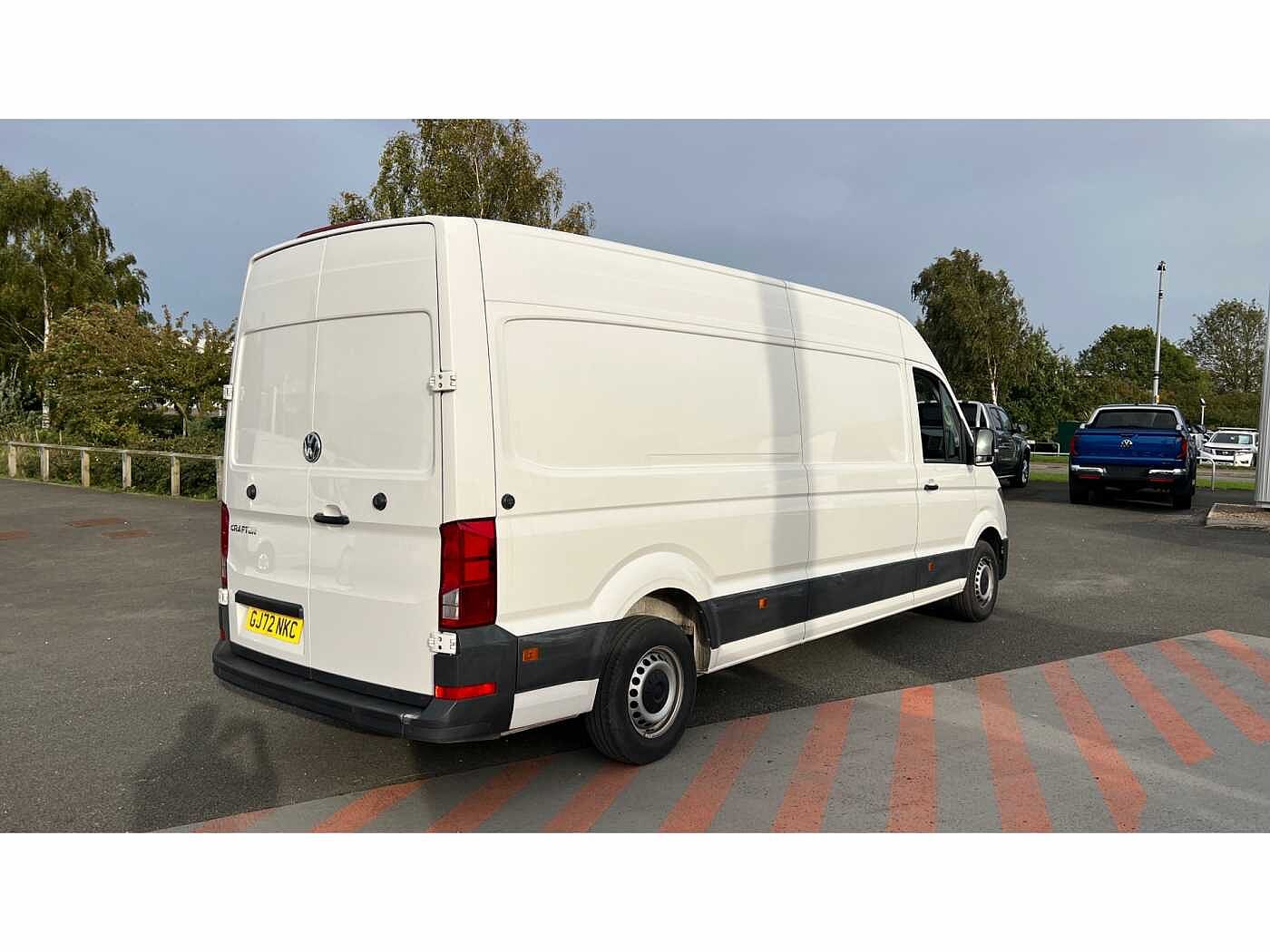 Volkswagen Crafter CR35 Trendline P/Van LWB 140 PS 2.0 TDI Manual FWD