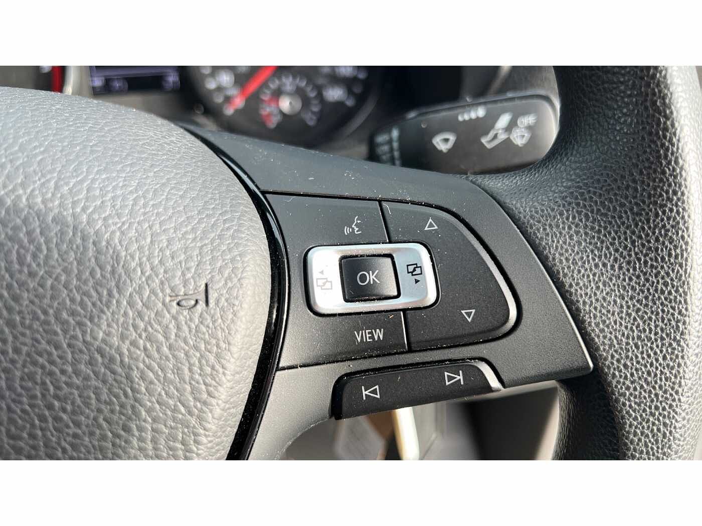 Volkswagen Crafter CR35 Trendline P/Van LWB 140 PS 2.0 TDI Manual FWD