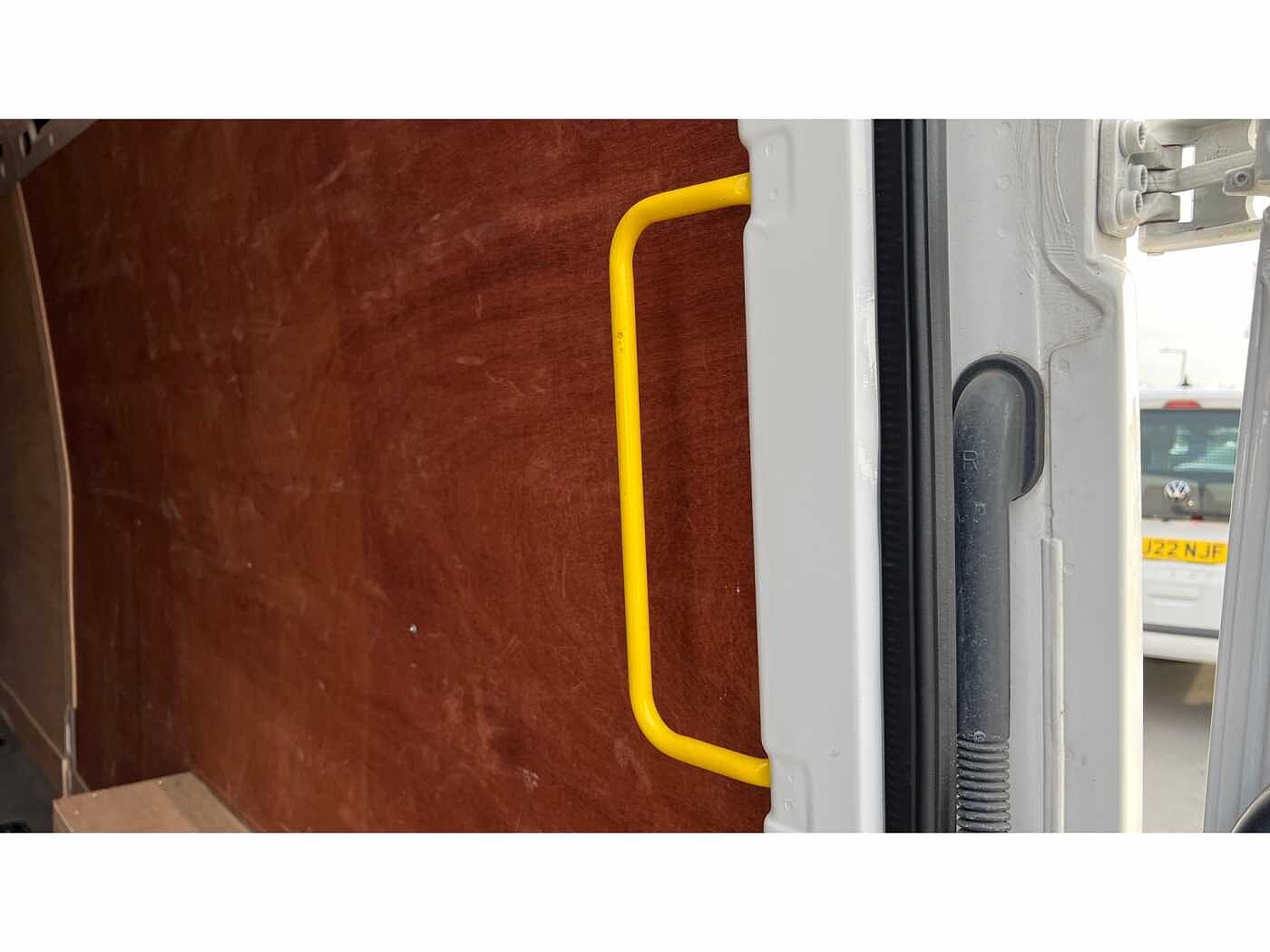 Volkswagen Crafter CR35 Trendline P/Van LWB 140 PS 2.0 TDI Manual FWD
