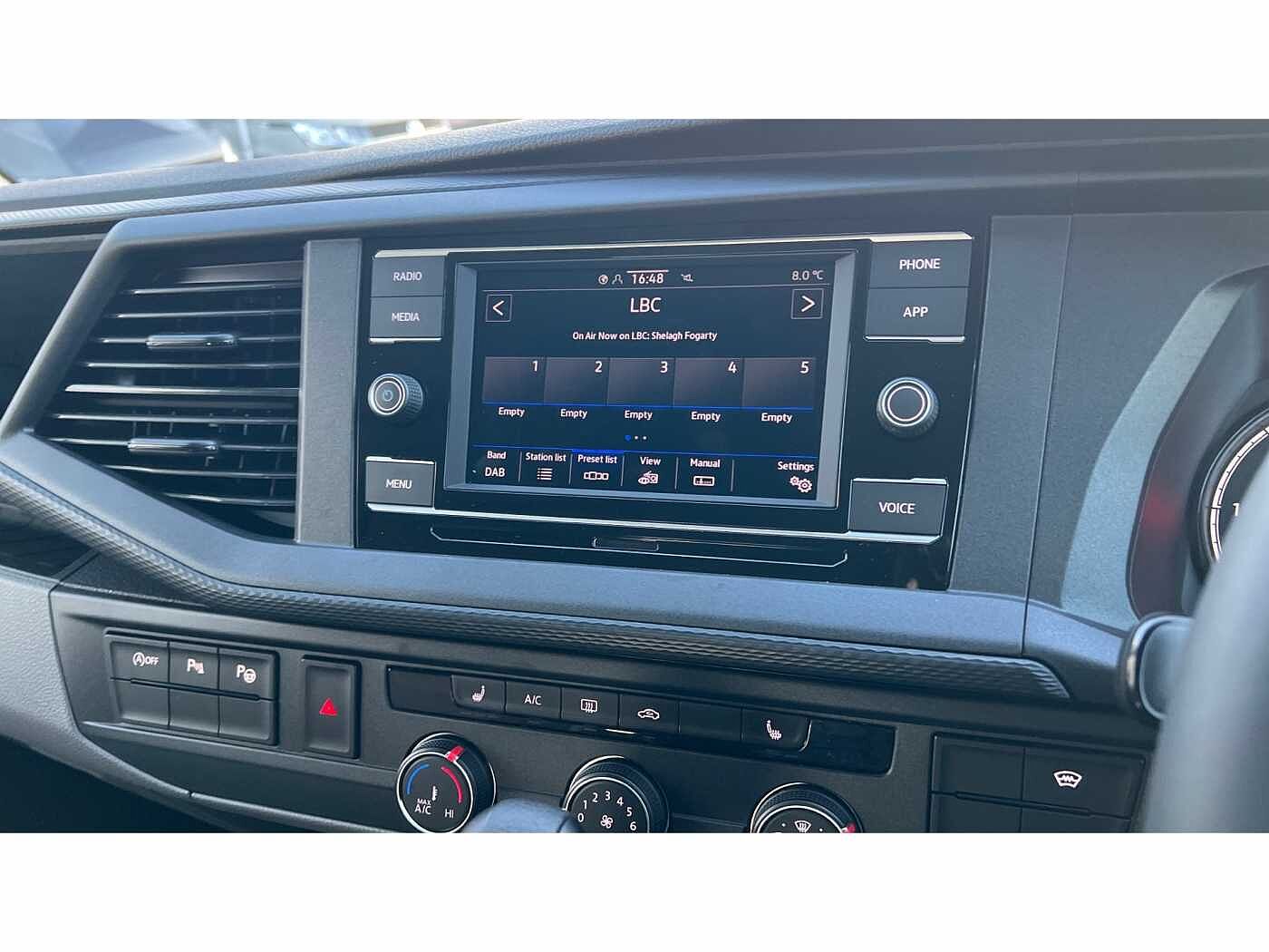 Volkswagen Transporter T32 2.0 Highline SWB TDi 204PS DSG P/Van