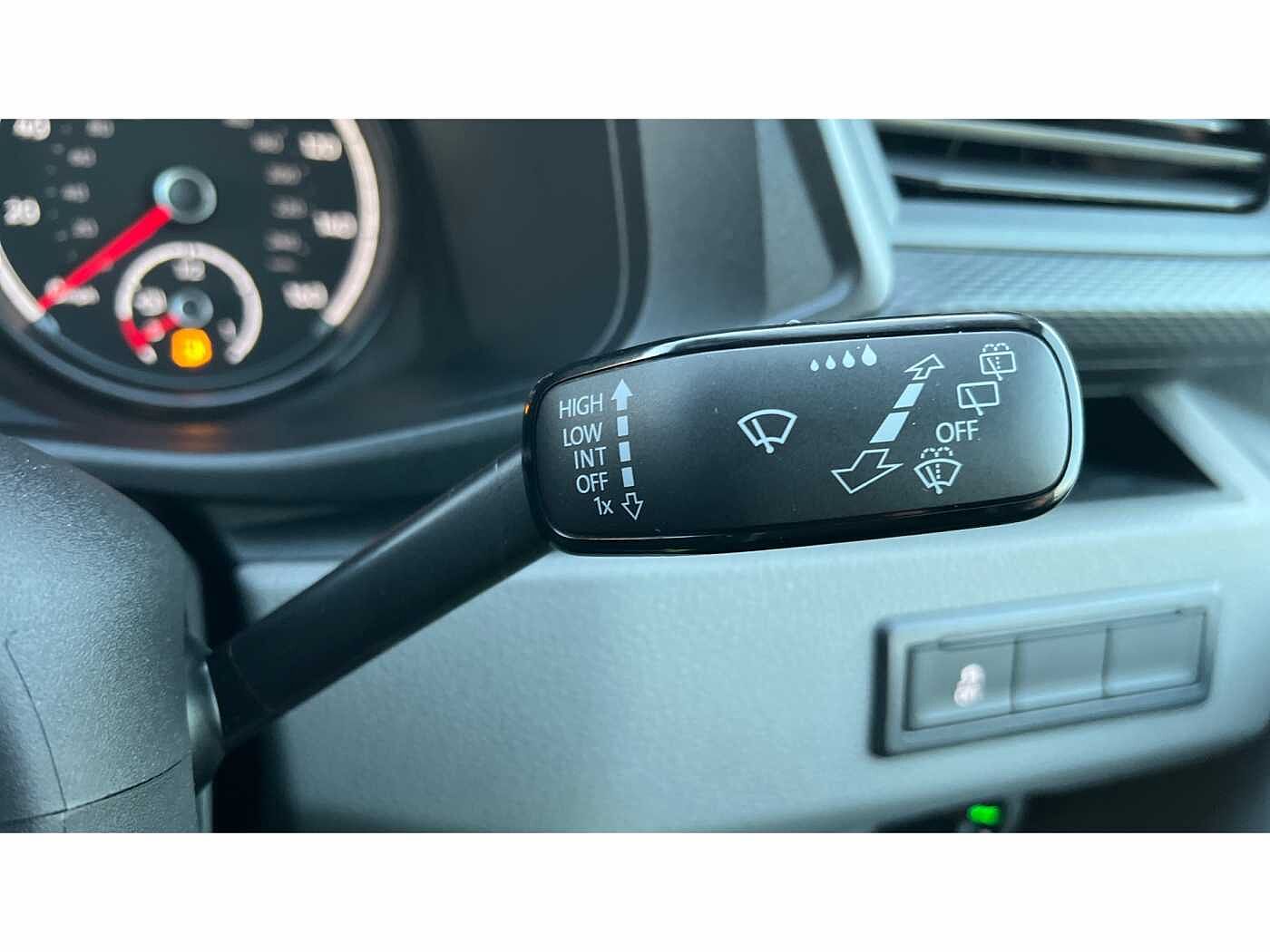Volkswagen Transporter T32 2.0 Highline SWB TDi 204PS DSG P/Van