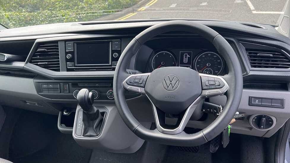 Volkswagen Transporter T30 Panel van Highline SWB 150 PS 2.0 TDI 7sp DSG