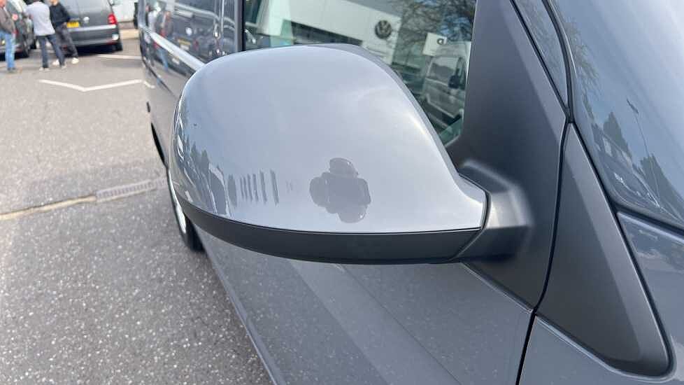 Volkswagen Transporter T30 Panel van Highline SWB 150 PS 2.0 TDI 7sp DSG