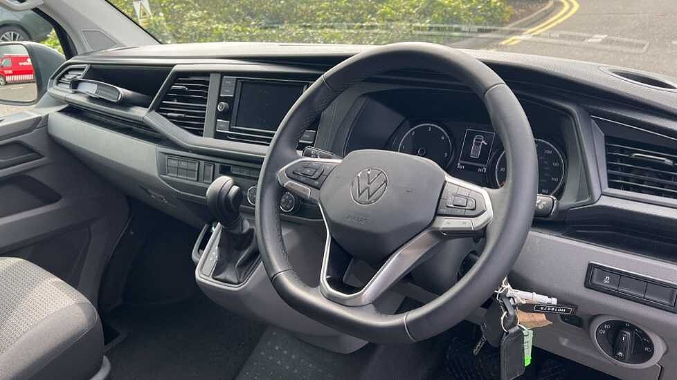 Volkswagen Transporter T30 Panel van Highline SWB 150 PS 2.0 TDI 7sp DSG