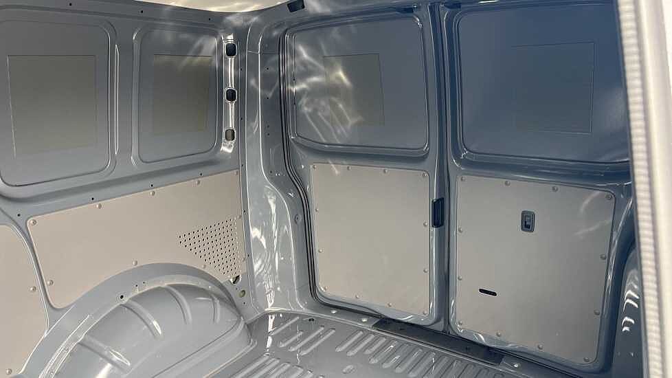 Volkswagen Transporter T30 Panel van Highline SWB 150 PS 2.0 TDI 7sp DSG
