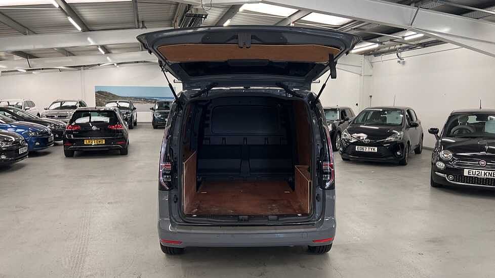 Volkswagen Caddy C20 Cargo Commerce Pro SWB 122 PS 2.0 TDI 6sp Manual