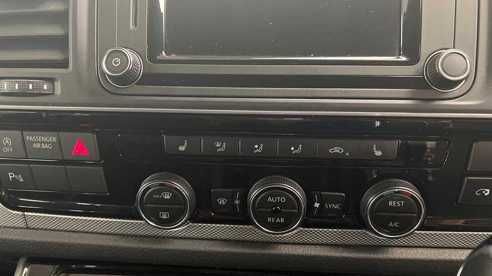 Volkswagen Caravelle Executive SWB 199 PS 2.0 TDI BMT 7sp DSG