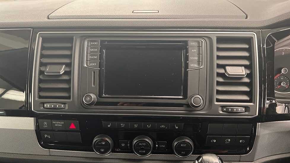 Volkswagen Caravelle Executive SWB 199 PS 2.0 TDI BMT 7sp DSG