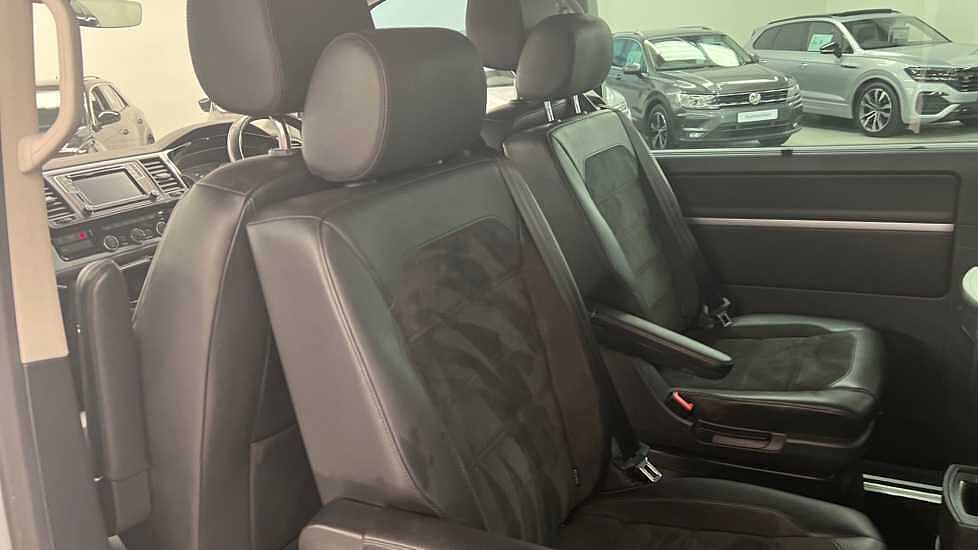 Volkswagen Caravelle Executive SWB 199 PS 2.0 TDI BMT 7sp DSG