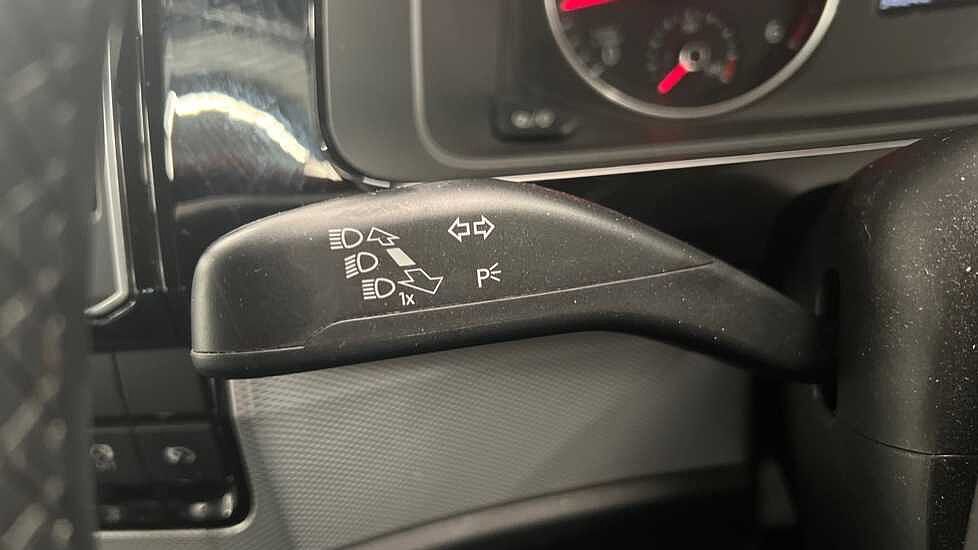 Volkswagen Caravelle Executive SWB 199 PS 2.0 TDI BMT 7sp DSG