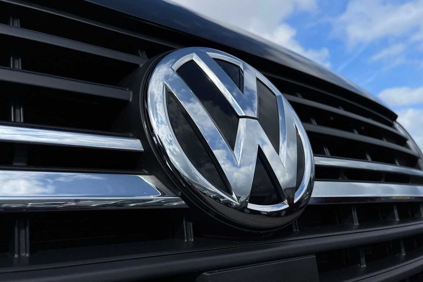 Volkswagen Transporter 2.0TDI (150PS)Eu6 T30 Highline SWB PV