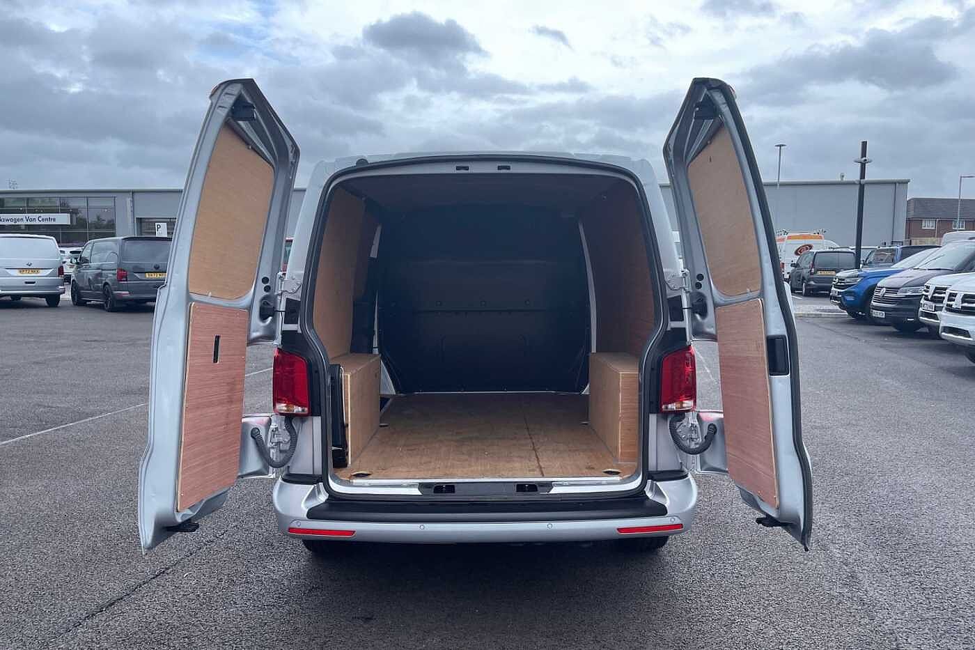 Volkswagen Transporter 2.0TDI (150PS)Eu6 T30 Highline SWB PV