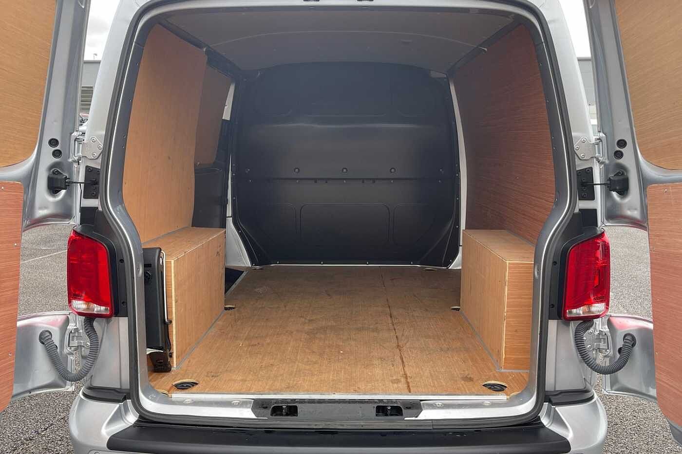 Volkswagen Transporter 2.0TDI (150PS)Eu6 T30 Highline SWB PV