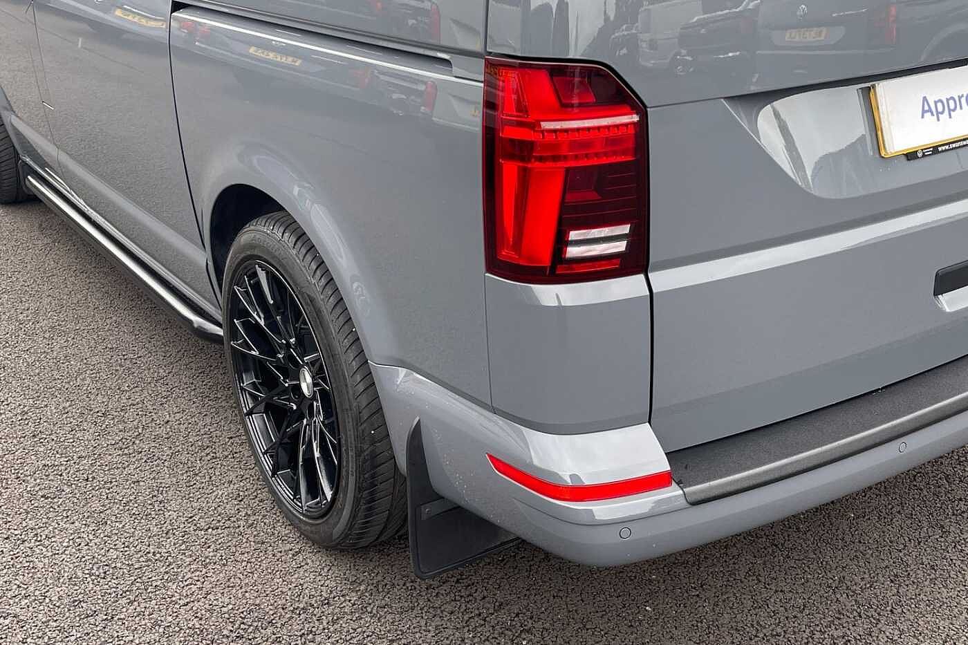 Volkswagen Transporter PV 2.0BiTDI 204ps T32 Highline SWB DSG