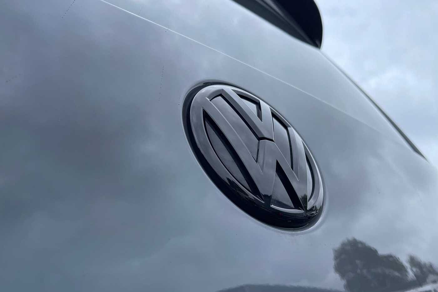 Volkswagen Transporter PV 2.0BiTDI 204ps T32 Highline SWB DSG