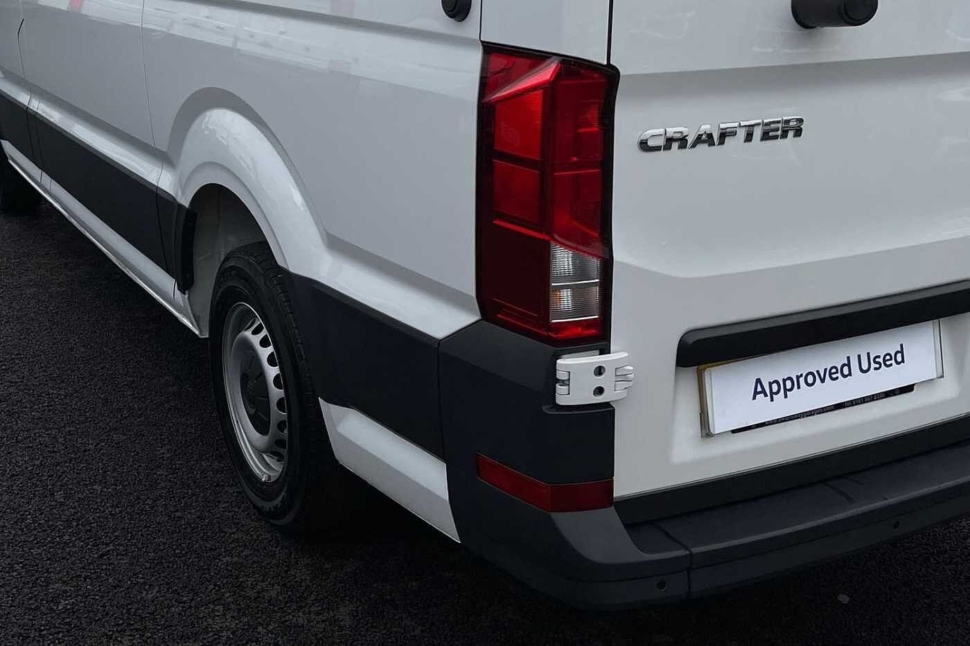 Volkswagen Crafter Cr35 Mwb Diesel Fwd 2.0 TDI 140PS Trendline High Roof Van