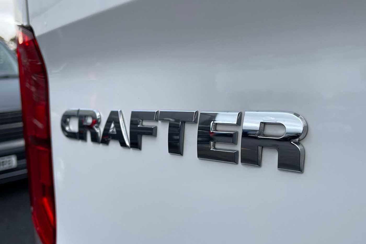 Volkswagen Crafter Cr35 Mwb Diesel Fwd 2.0 TDI 140PS Trendline High Roof Van