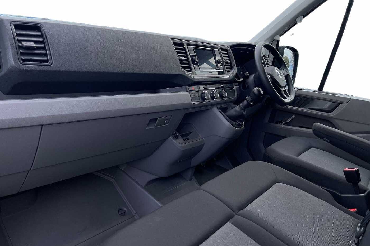 Volkswagen Crafter Cr35 Mwb Diesel Fwd 2.0 TDI 140PS Trendline High Roof Van