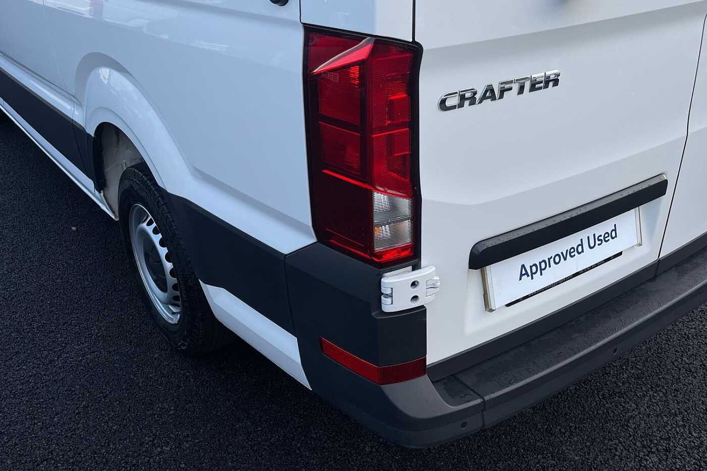 Volkswagen Crafter Cr35 Mwb Diesel Fwd 2.0 TDI 140PS Trendline High Roof Van