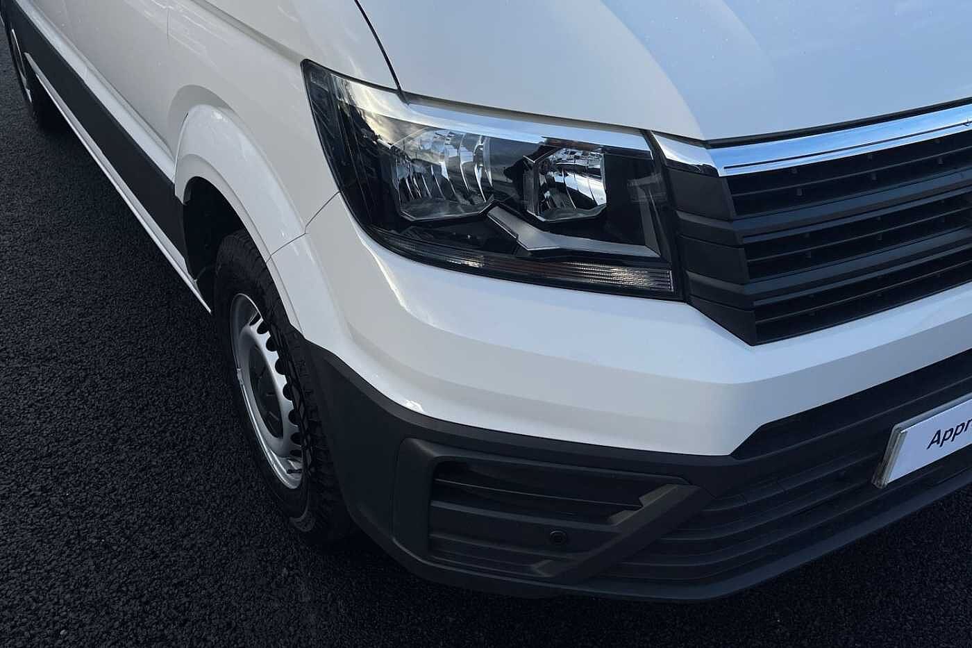 Volkswagen Crafter Cr35 Mwb Diesel Fwd 2.0 TDI 140PS Trendline High Roof Van